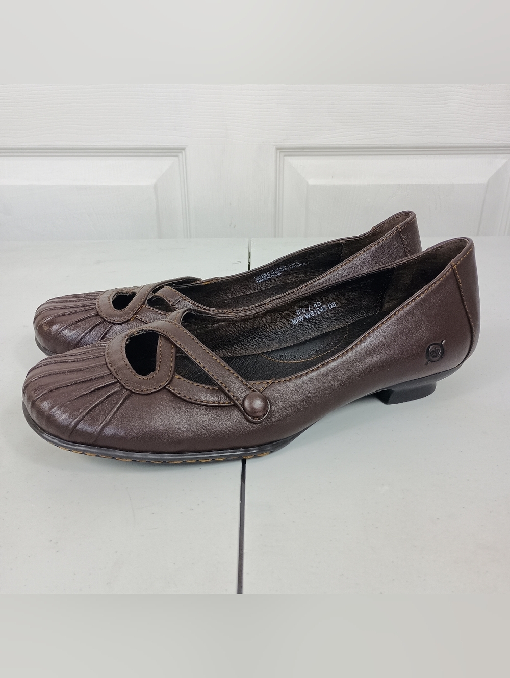 Born Kitten Heels 8.5 Womens Brown Leather Pleated Toe Slip On Comfort Shoes VTG - Picture 15 of 15